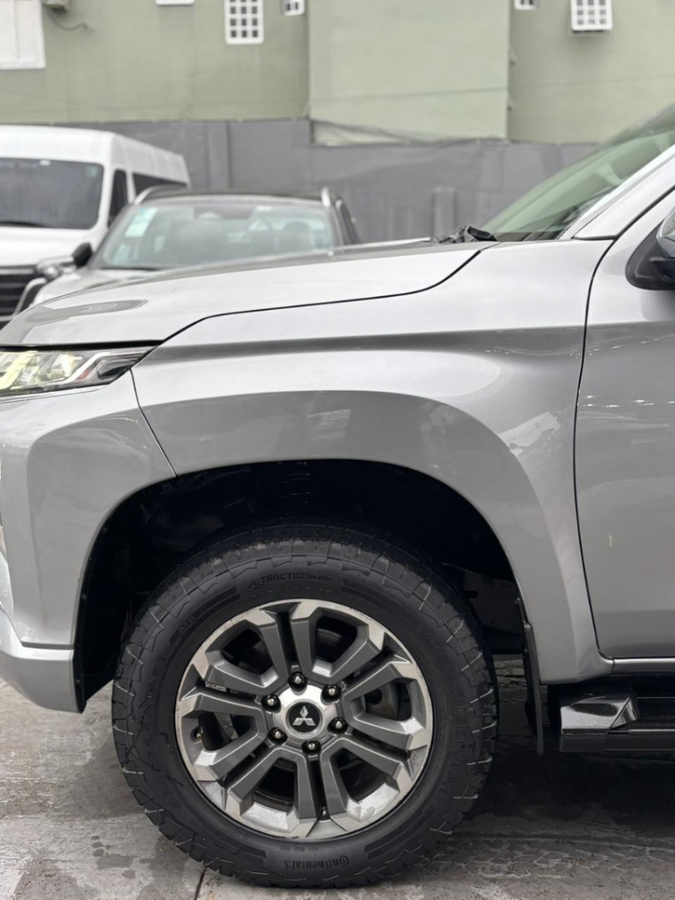 mitsubishi l200 triton 2.4 16v turbo diesel sport hpe cd 4p 4x4 automatico 20213