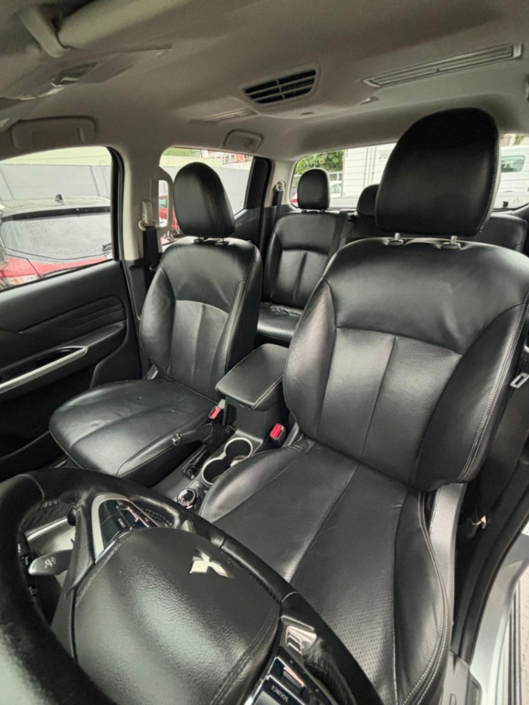 mitsubishi l200 triton 2.4 16v turbo diesel sport hpe cd 4p 4x4 automatico 202113