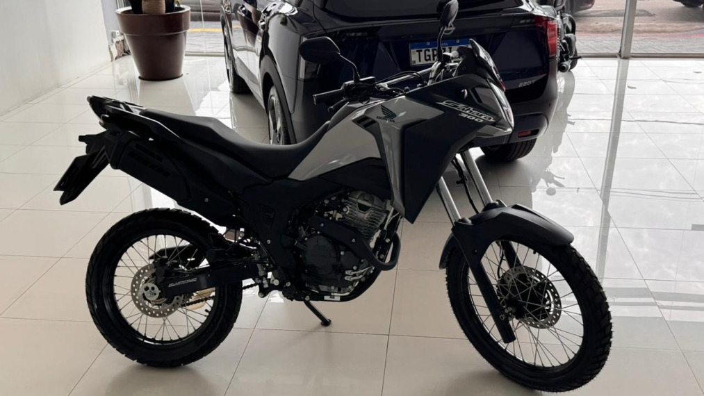 honda xre 300 sahara flex automatico 2025