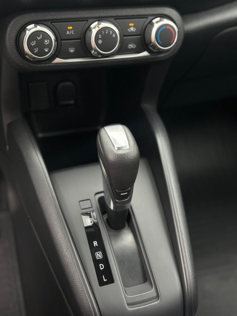 nissan kicks play 1.6 16v flexstart sense xtronic flex 4p automatico 20257