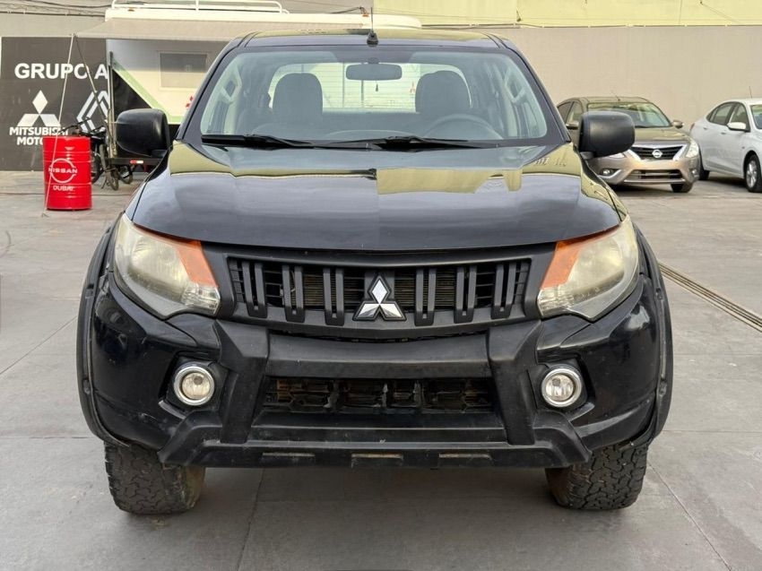 mitsubishi l200 triton 2.4 16v turbo diesel sport glx cd 4p 4x4 manual 2.0 2020