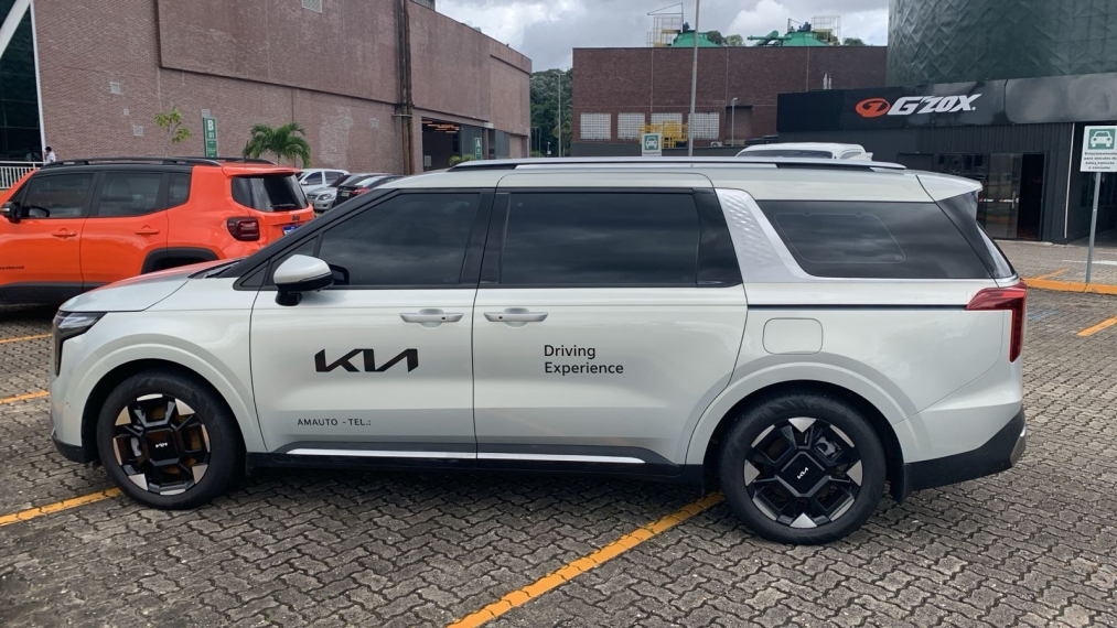 kia carnival 3.5 v6 gasolina ex automatico 5p 2025