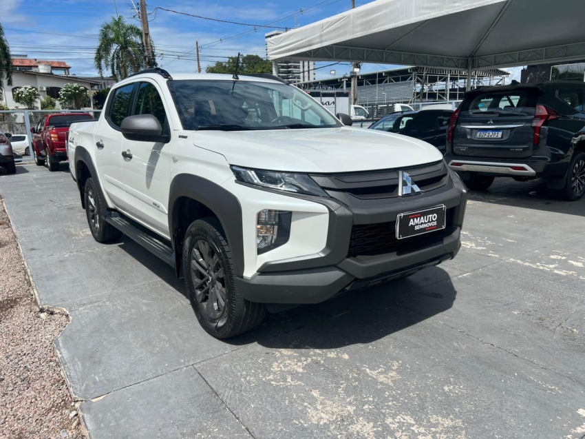 mitsubishi l200 triton 2.4 16v turbo diesel sport gls cd 4p 4x4 automatico 20241