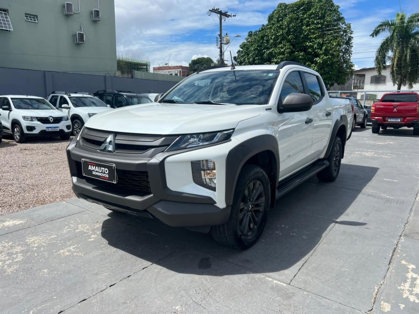 mitsubishi l200 triton 2.4 16v turbo diesel sport gls cd 4p 4x4 automatico 2024