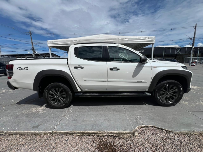 mitsubishi l200 triton 2.4 16v turbo diesel sport gls cd 4p 4x4 automatico 20246