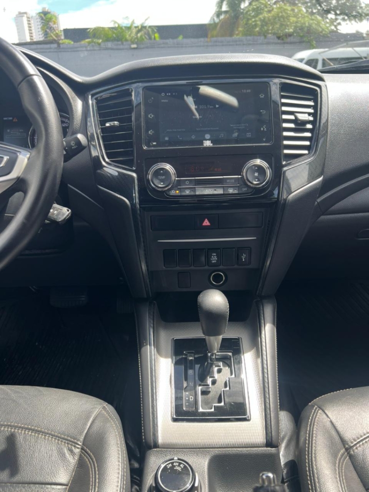 mitsubishi l200 triton 2.4 16v turbo diesel sport gls cd 4p 4x4 automatico 202410