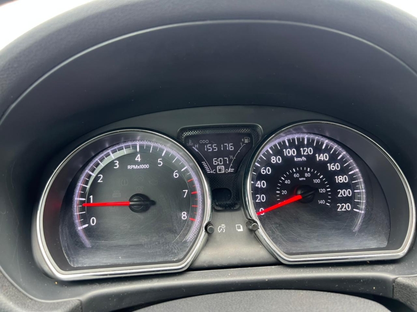 nissan versa 1.6 16v flex sl 4p manual 201810