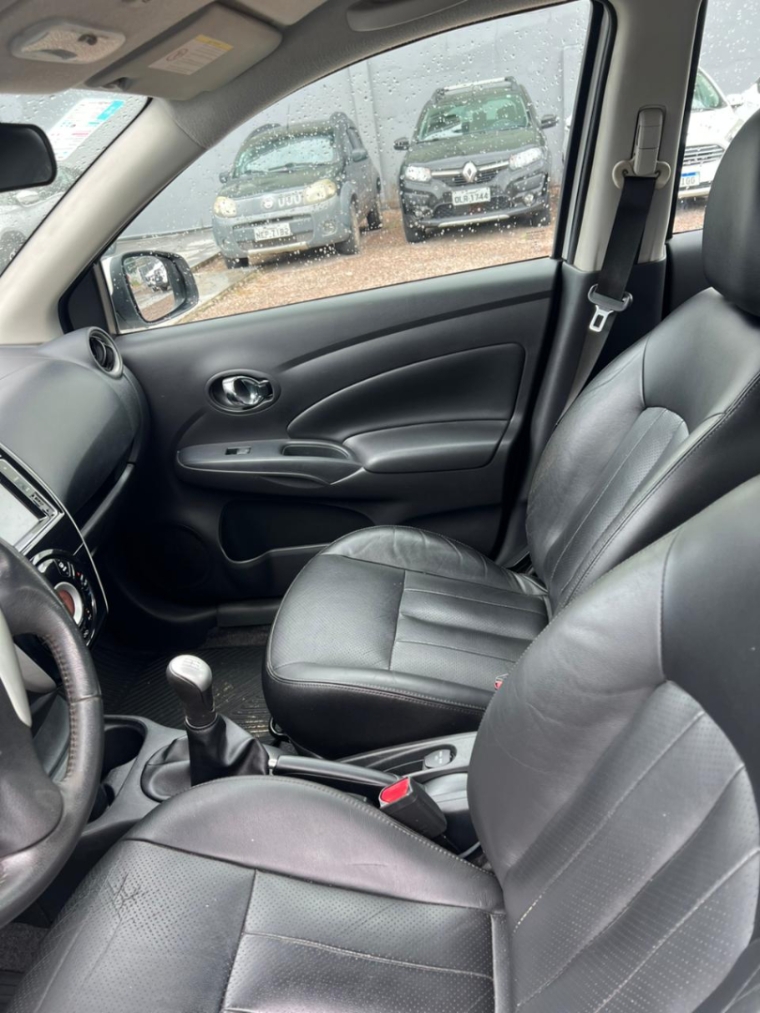 nissan versa 1.6 16v flex sl 4p manual 201812