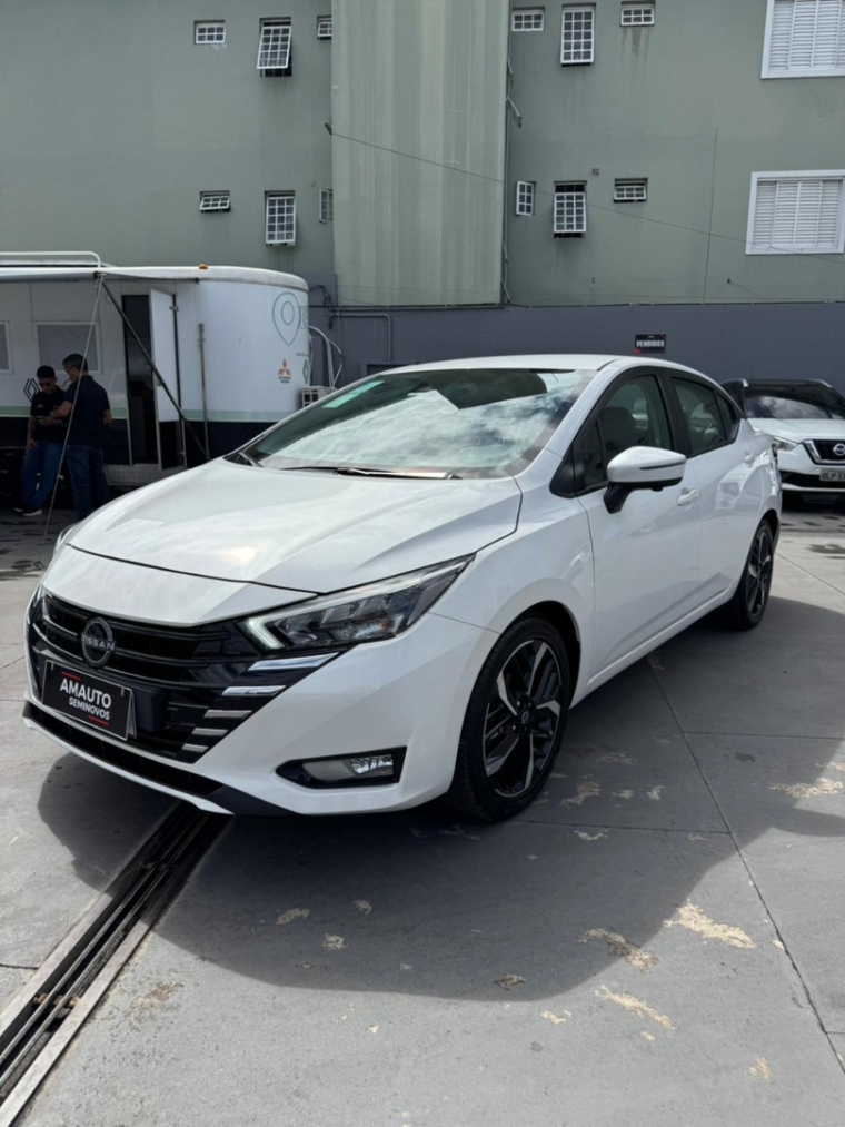 nissan versa 1.6 16v flex exclusive xtronic 4p automatico 2026