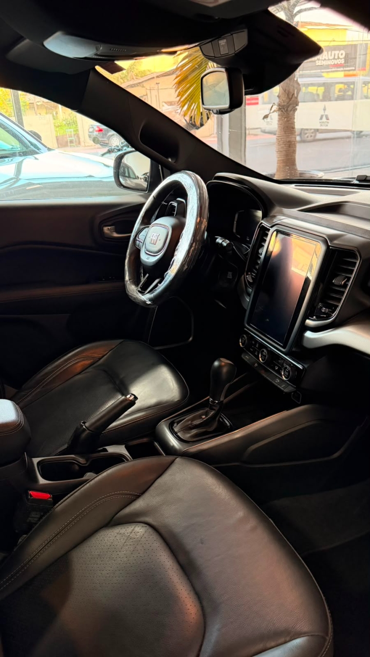 fiat toro 1.3 turbo 270 flex volcano at6 diesel 4p automatico 20235