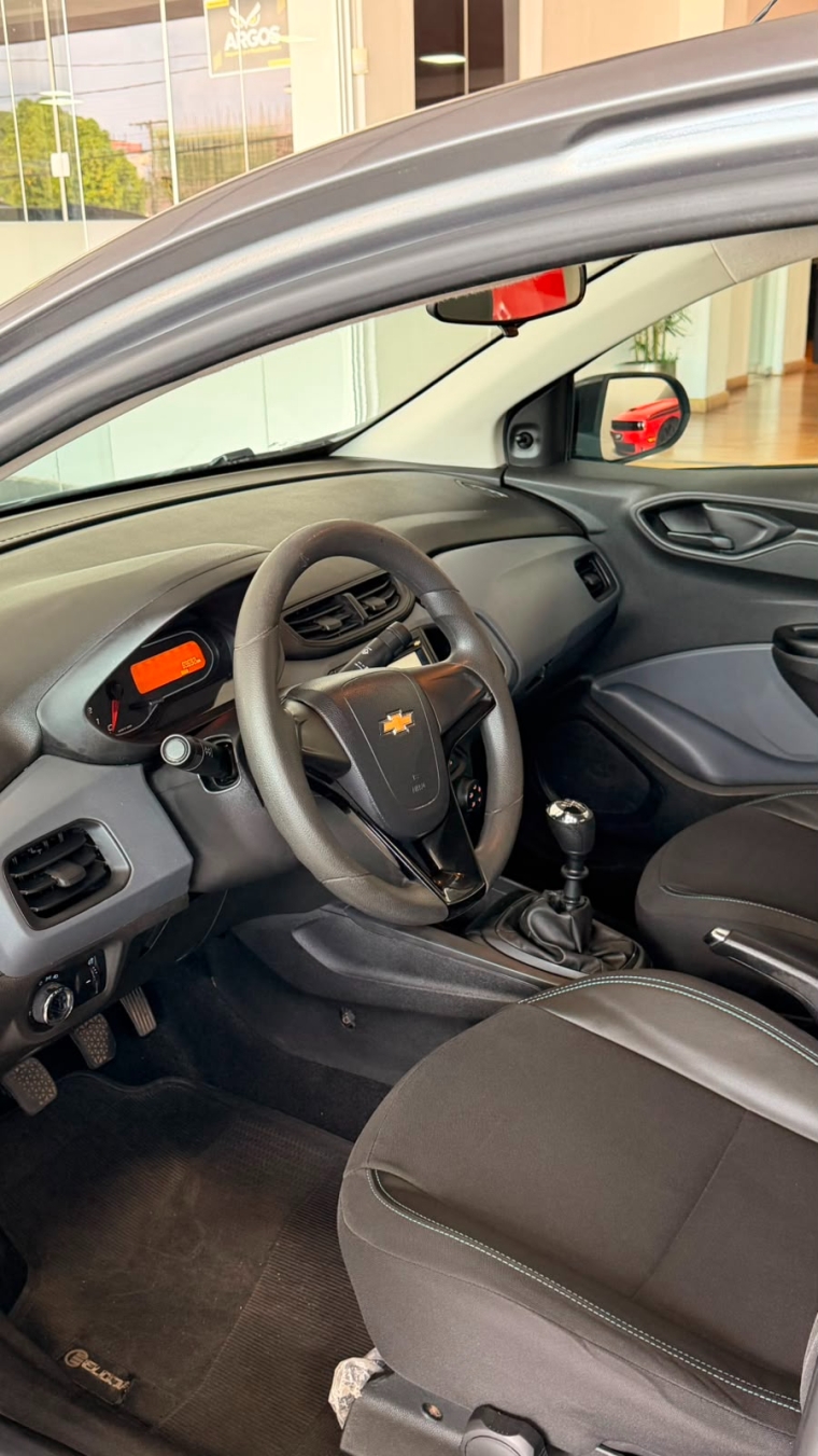 chevrolet onix 1.0 joy 8v sedan black edition flex mec 4p manual 20215
