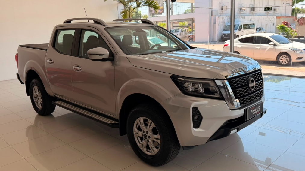 nissan frontier 2.3 16v turbo diesel xe cd 4x4 automatico 4p 20242