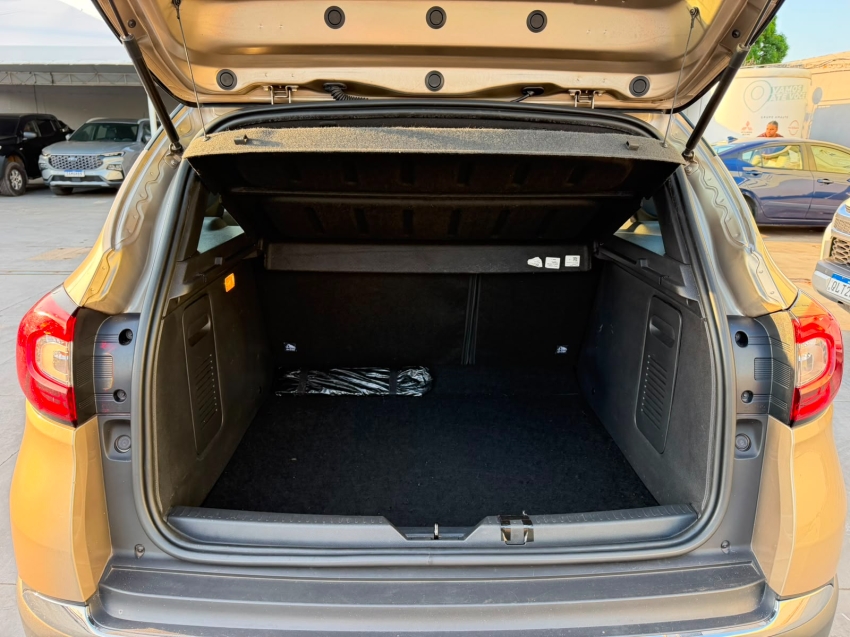 renault captur 1.3 tce flex iconic x-tronic 4p automatico 20227