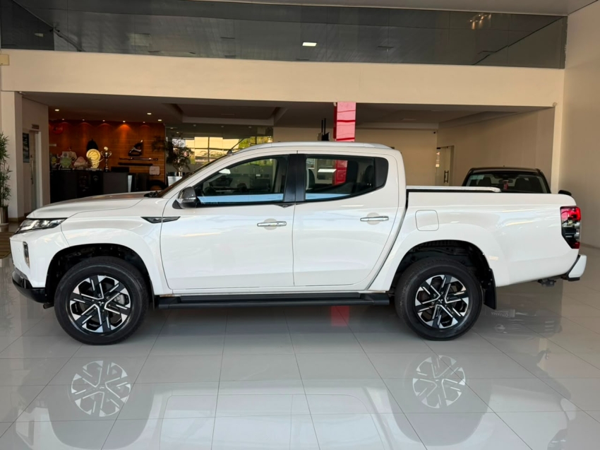 mitsubishi triton 2.4 biturbo diesel cd hpe-s 4x4 automatico 4p 20254
