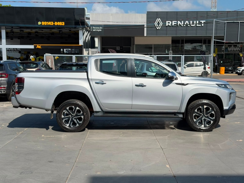 mitsubishi triton 2.4 biturbo diesel hpe-s 4x4 automatico 4p 20242
