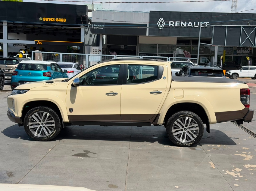 mitsubishi l200 triton 2.4 16v turbo diesel sport hpe-s terra cd 4p 4x4 automatico 20255