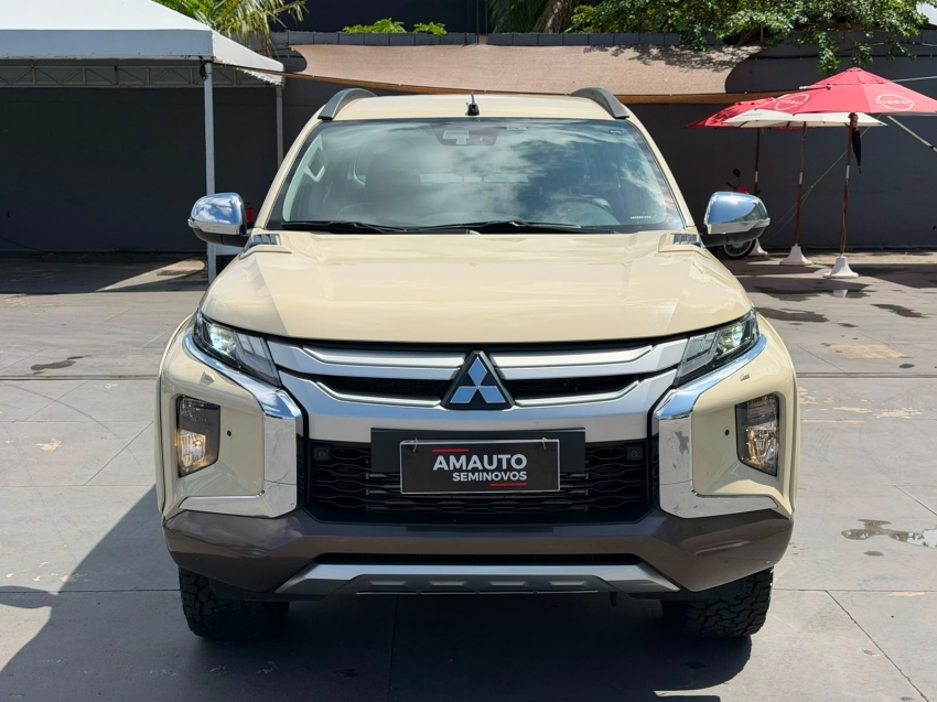 mitsubishi l200 triton 2.4 16v turbo diesel sport hpe-s terra cd 4p 4x4 automatico 20251