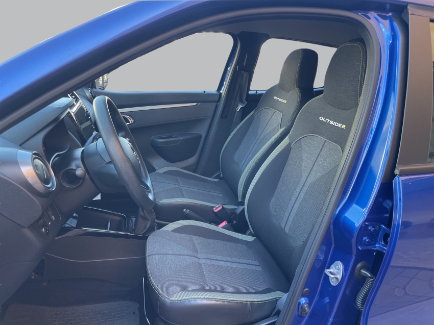 kwid outsider 1.0 manual flex