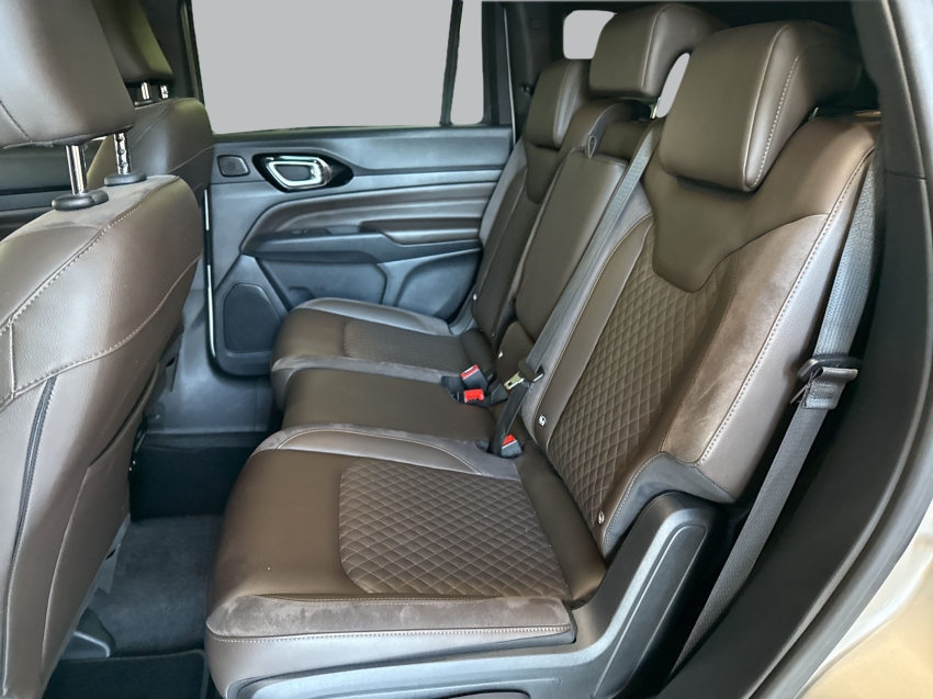 commander 1.3 t270 turbo flex overland at6