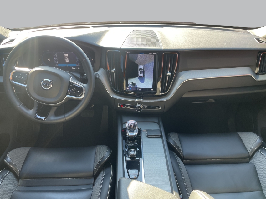 xc60 2.0 t8 recharge ultimate dark awd geartronic