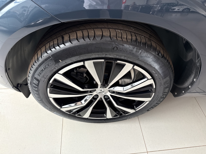 volvo xc60 2.0 t8 recharge ultimate awd