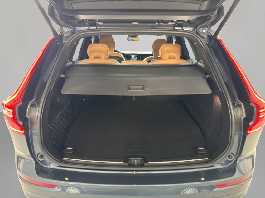volvo xc60 2.0 t8 recharge ultimate awd