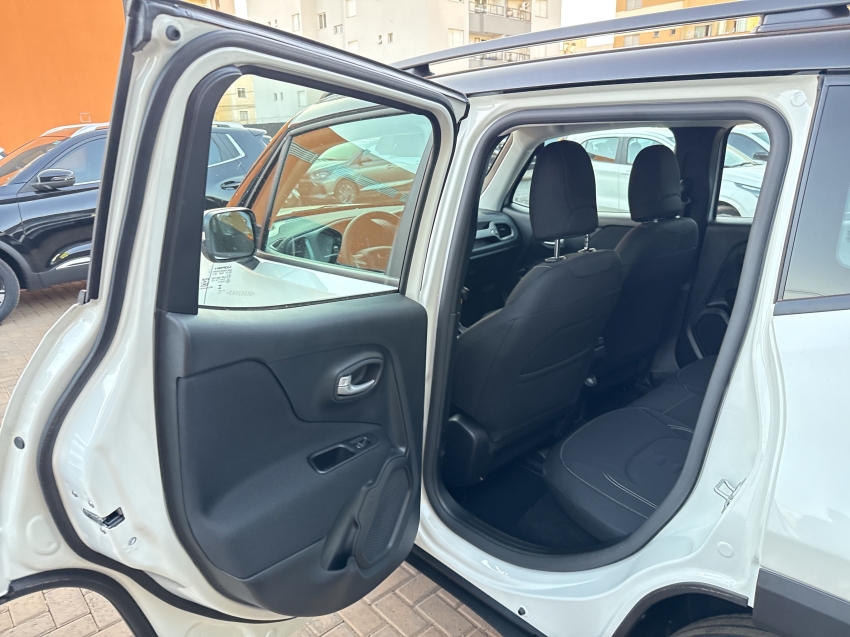 renegade 1.3 t270 turbo flex sport at6