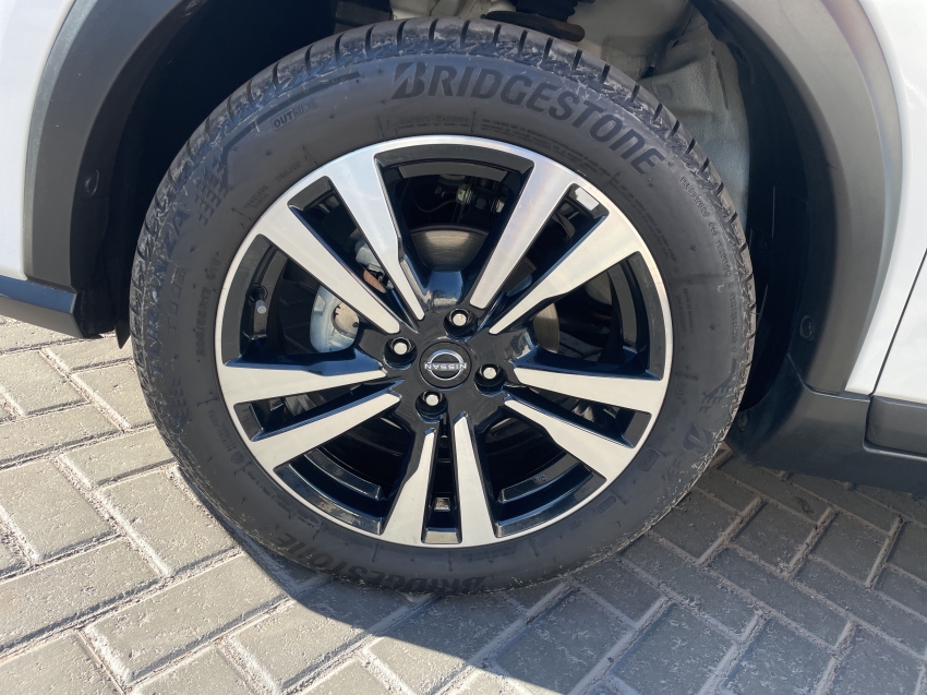 kicks advance 1.6 16v flex aut.