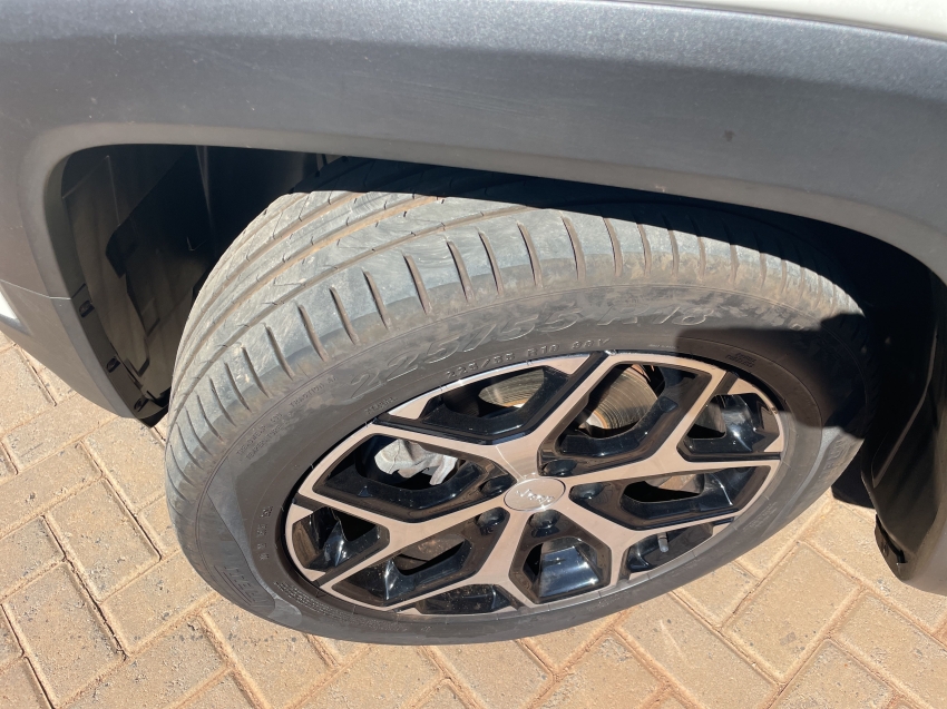 renegade 1.3 t270 turbo flex sahara at6