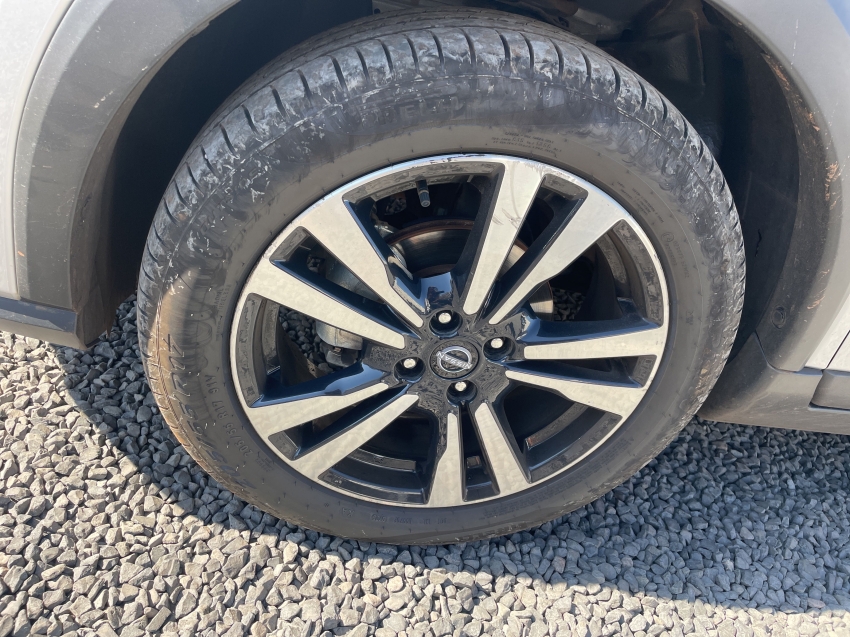 kicks advance 1.6 16v flex aut.