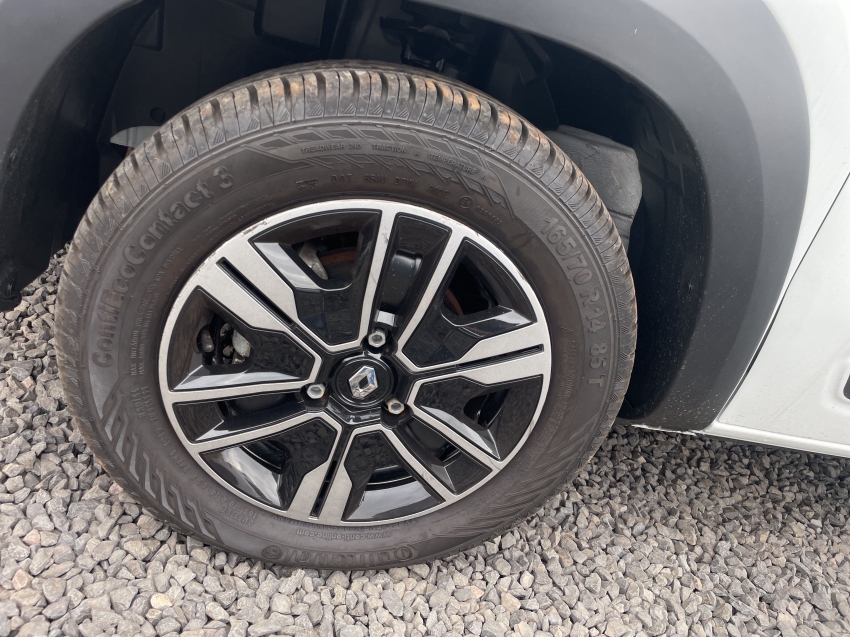 kwid intense 1.0 flex 12v 5p mec.8 kwid intense 1.0 flex 12v 5p mec.8