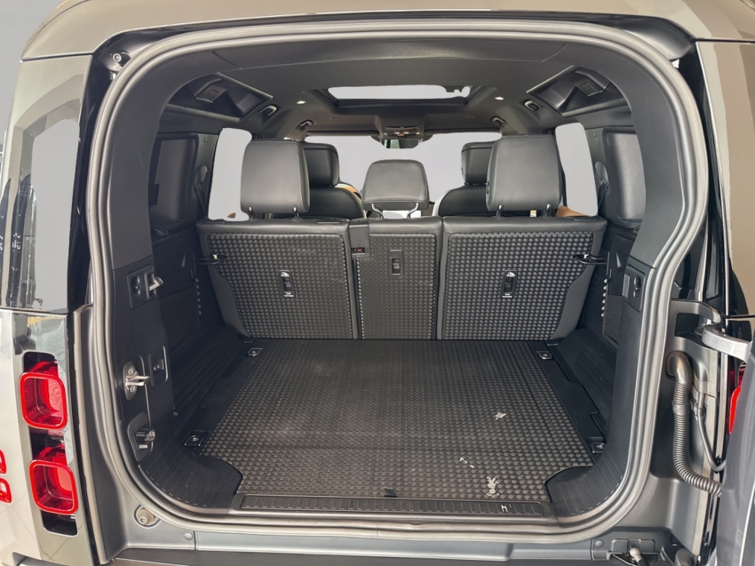 3.0 d300 turbo diesel mhev r-dynamic hse9