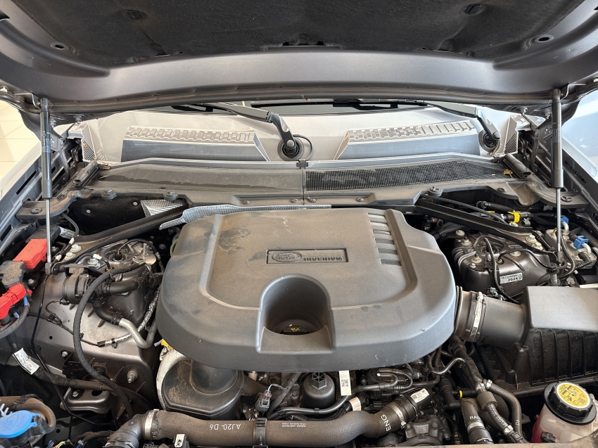 3.0 d300 turbo diesel mhev r-dynamic hse10