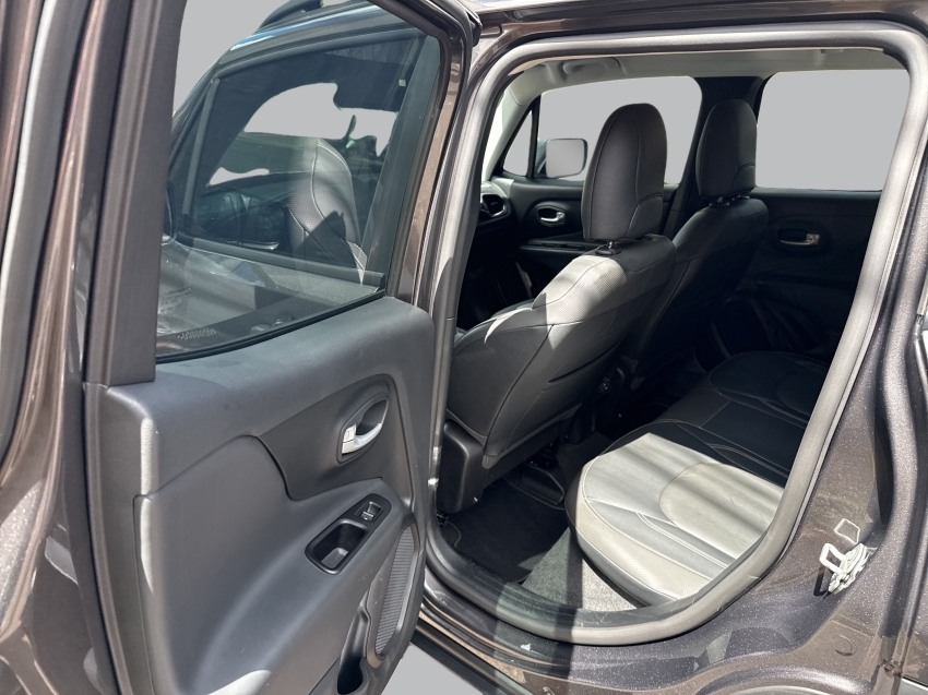 renegade 1.3 t270 turbo flex longitude at610