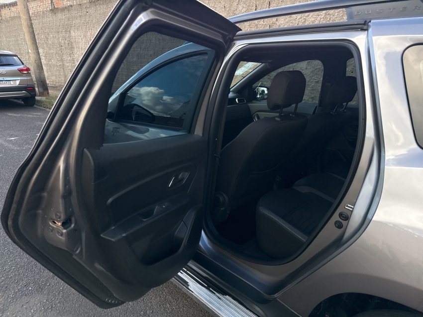 duster 1.6 16v sce flex intense x-tronic13