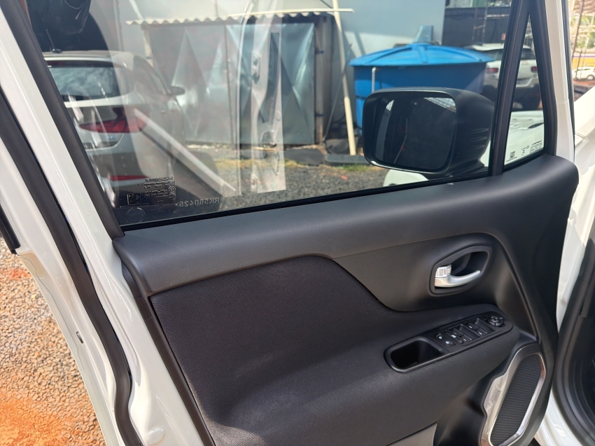 renegade 1.3 t270 turbo flex sport at610