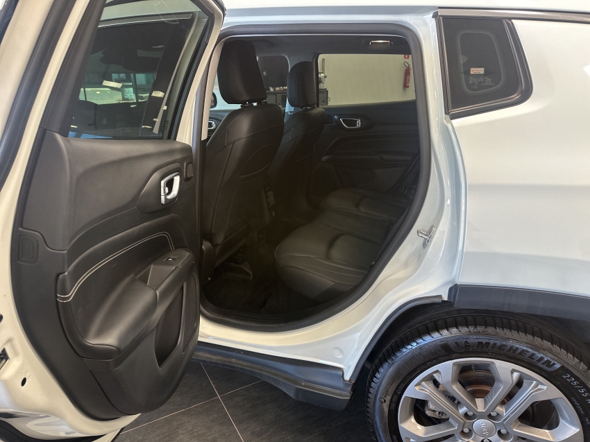 compass 1.3 t270 turbo flex longitude at615