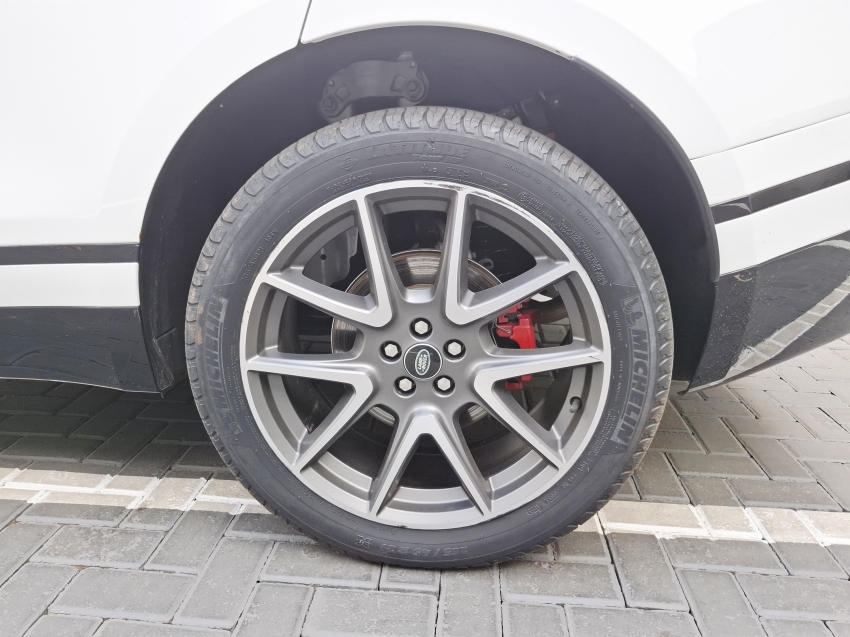 range rover velar 2.0 p400e phev r-dynamic hse aut8