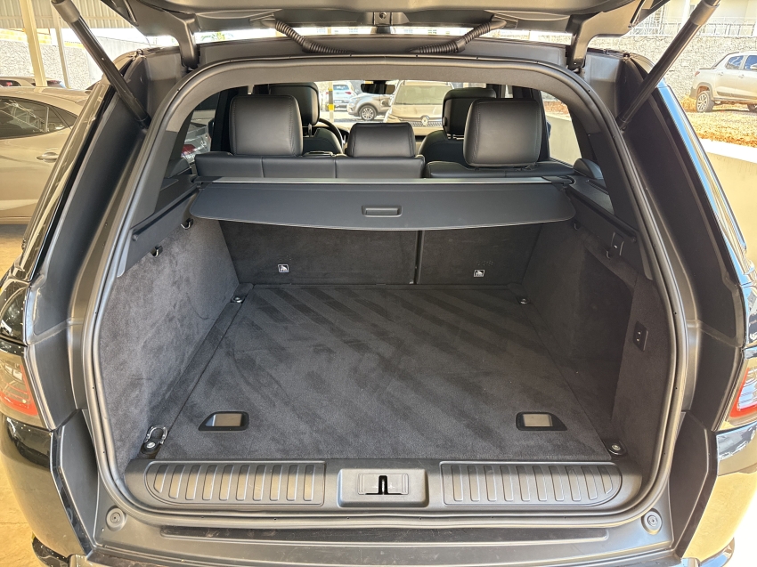 range rover sport 3.0 d300 turbo diesel mhev hse9