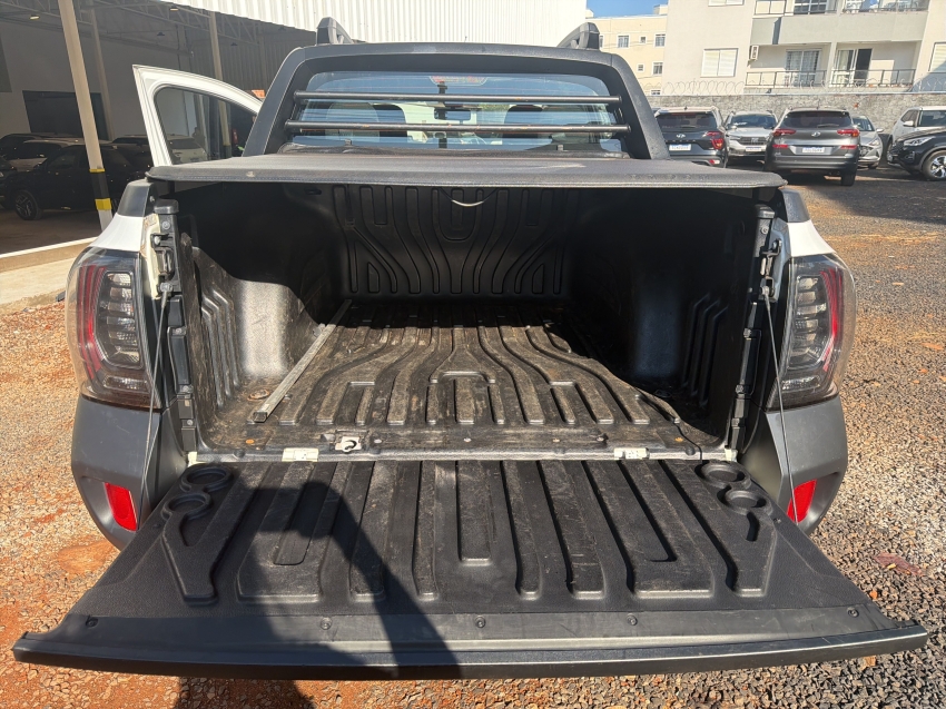 oroch 1.6 16v sce flex intense manual14