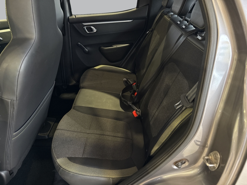 kwid 1.0 12v sce flex outsider manual13