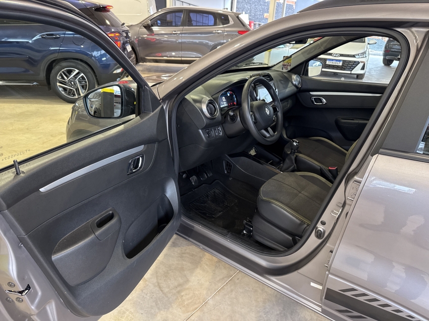 kwid 1.0 12v sce flex outsider manual10