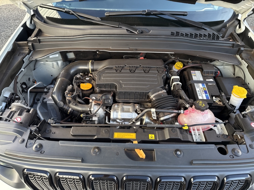 renegade 1.3 t270 turbo flex sport at68