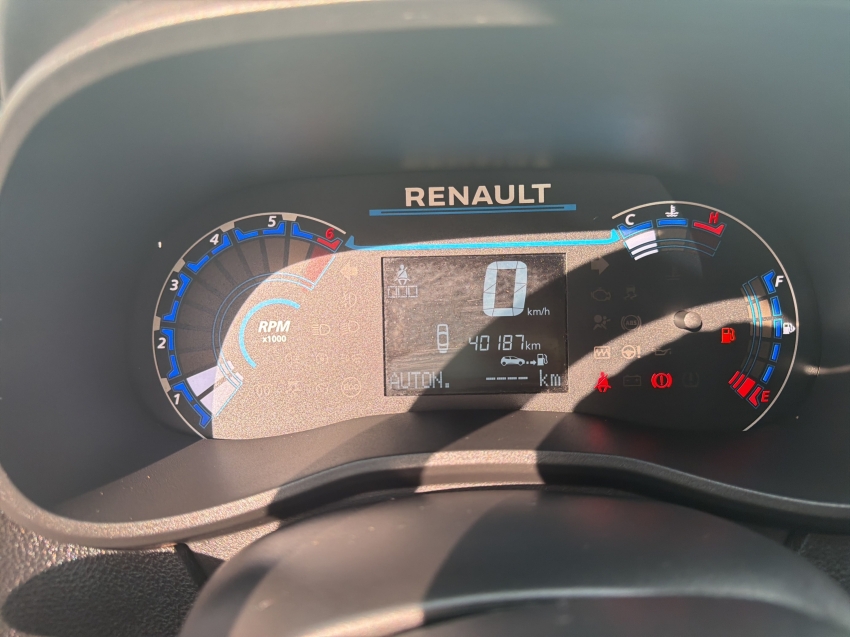 kwid 1.0 12v sce flex outsider manual13