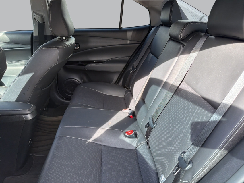 yaris 1.5 16v flex sedan xls multidrive11