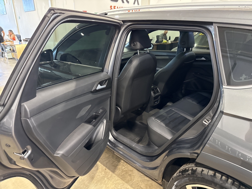 taos 1.4 250 tsi total flex highline automatico12