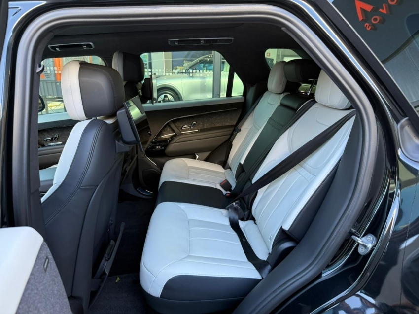 range rover sport 3.0 p510e phev first edition10