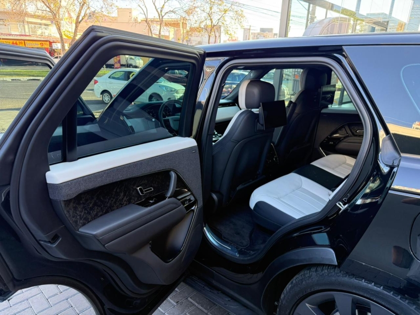 range rover sport 3.0 p510e phev first edition12