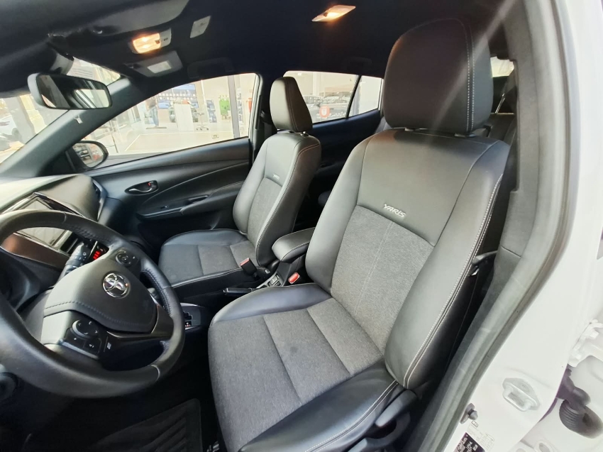 Yaris 1.5 16V Flex Xs Connect Multidrive 14