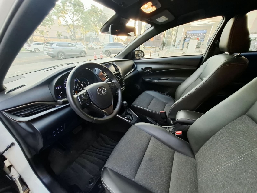 Yaris 1.5 16V Flex Xs Connect Multidrive 12